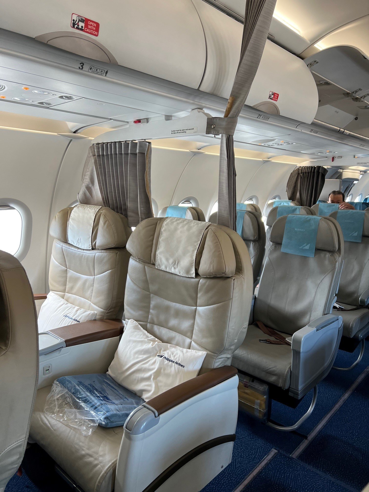 Flight Review Pr502 Pr209 Sin Mnl Mel Philippine Airlines Business Class The Seat In The